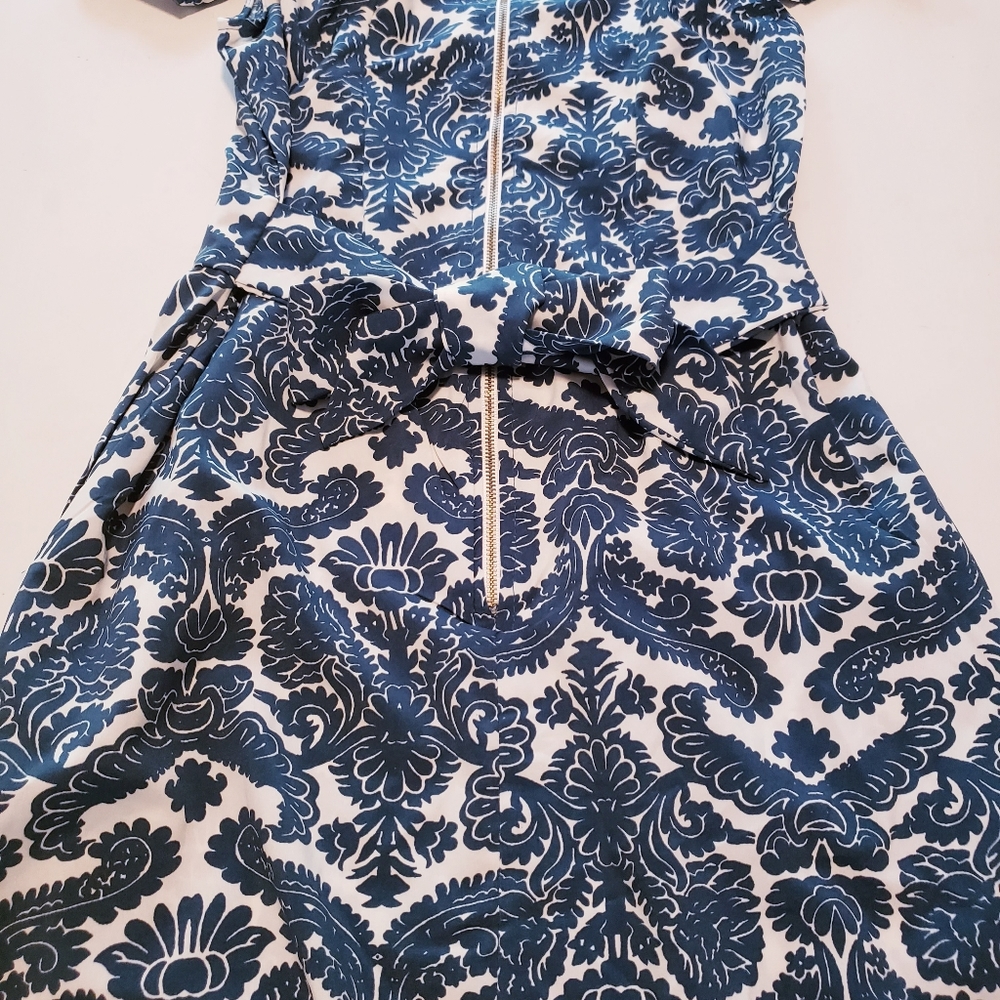 Dress - Picture 4 of 7